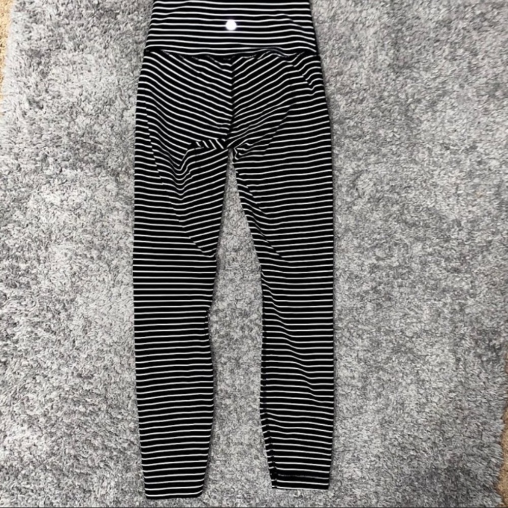 Wunder Under High-Rise Tight 
Luxtreme 28"